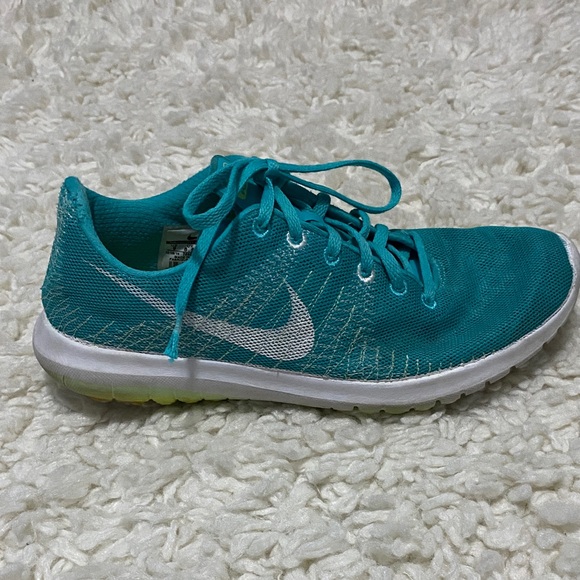 Nike Women's Turquoise Athletic Shoes size 9 - Picture 6 of 16